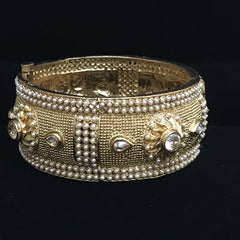 Gold pearl Cuff